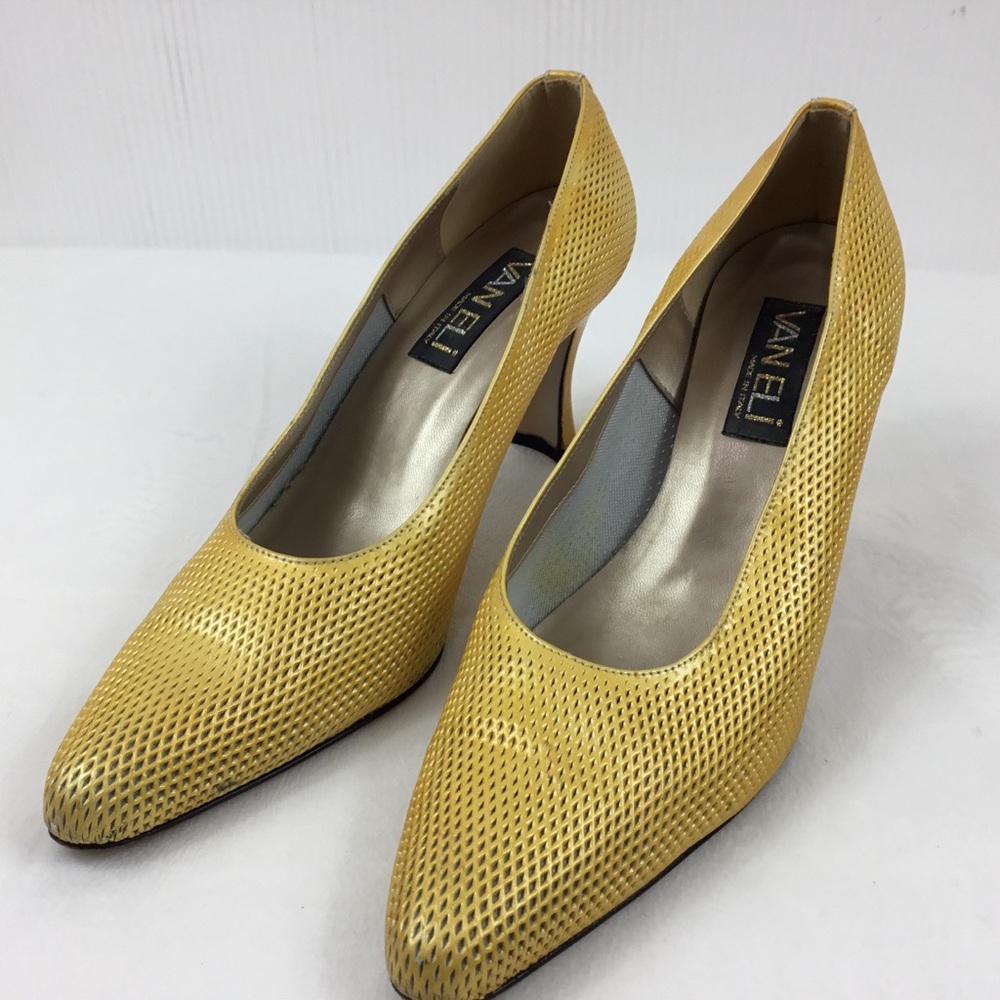 Vaneli Mustard Yellow Bees-hive Pumps 10M
